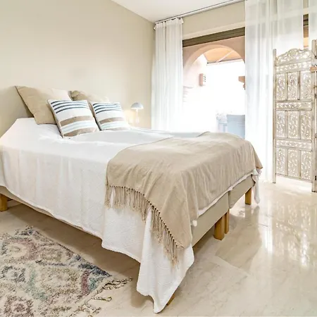 Fully Renovated Unique 3 Bedroom Penthouse In Cartuja Del Golf Close To San Pedro *