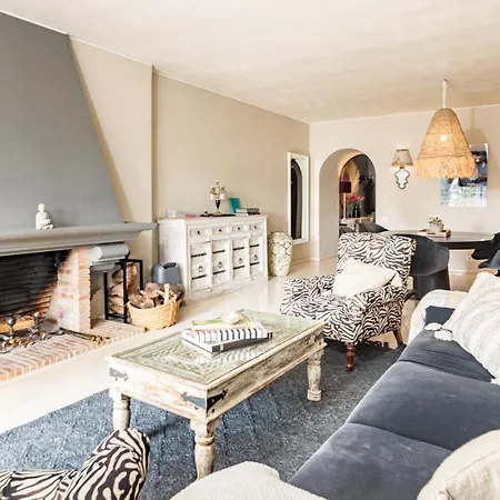 Fully Renovated Unique 3 Bedroom Penthouse In Cartuja Del Golf Close To San Pedro *